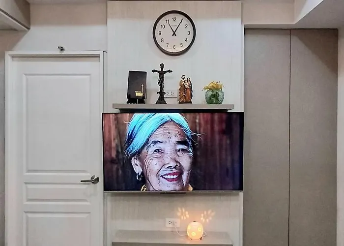 Apartment 1 Master Br With Full Bathroom And Jet Tub 2nd Br With Full Bathroom Elegant Fully Furnished With Feels Manila
